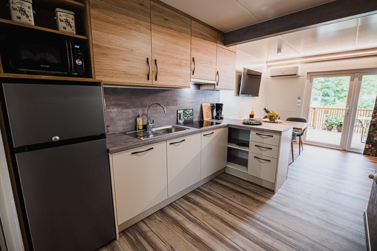 Premium Mobile Homes With Thermal Riviera Tickets Чатеж-об-Сави Экстерьер фото