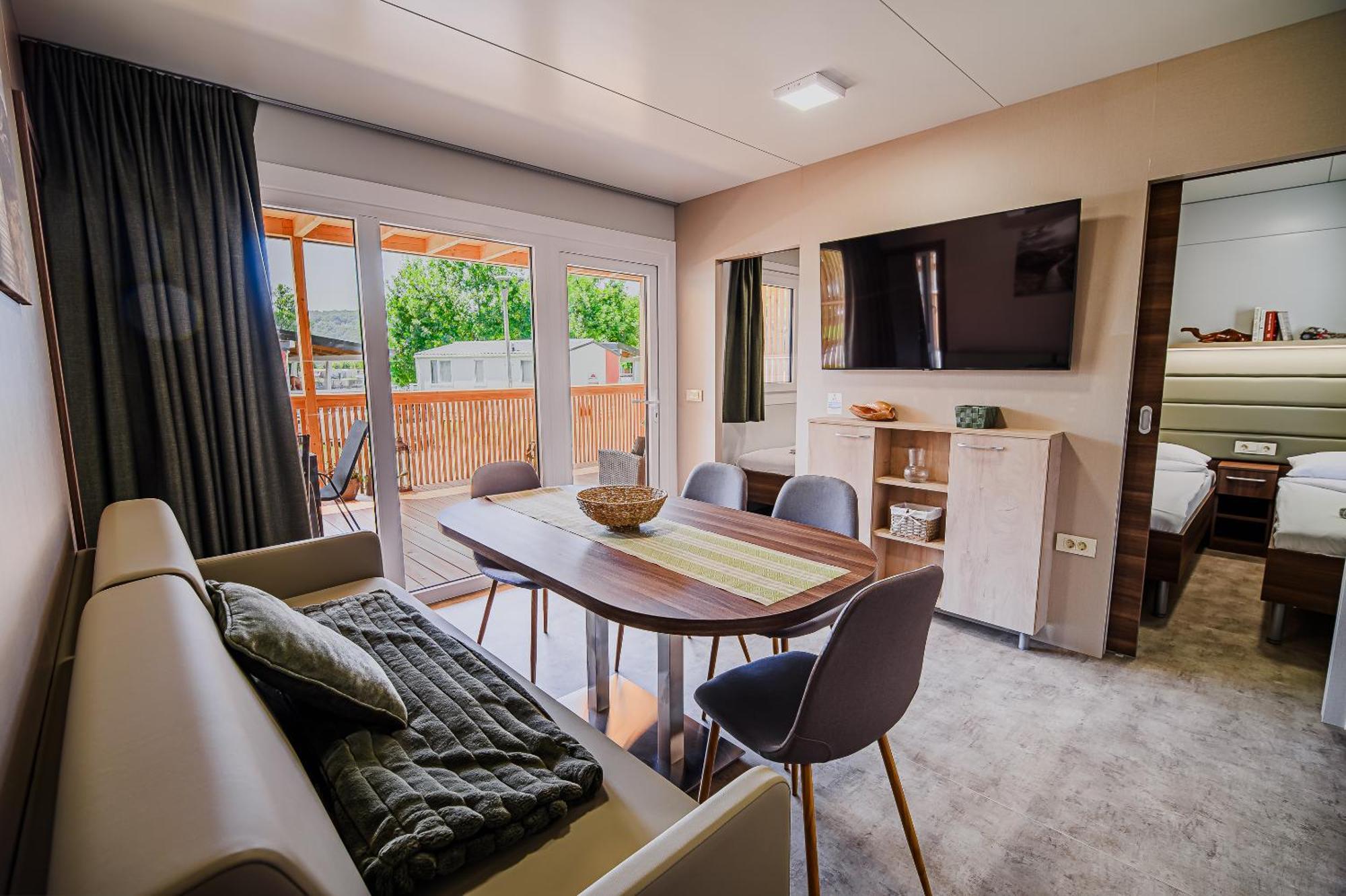 Premium Mobile Homes With Thermal Riviera Tickets Чатеж-об-Сави Экстерьер фото